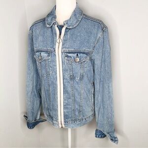 BDG Denim Light Wash Jean Jacket M